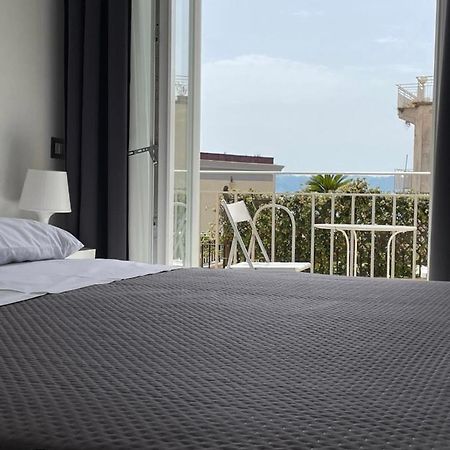 פוזולי Terrazza Don Mario Bed&Breakfast מראה חיצוני תמונה
