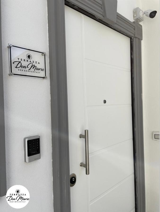 פוזולי Terrazza Don Mario Bed&Breakfast מראה חיצוני תמונה