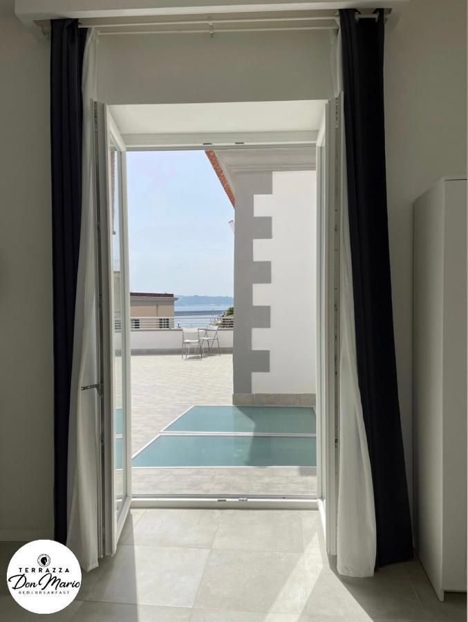 פוזולי Terrazza Don Mario Bed&Breakfast מראה חיצוני תמונה