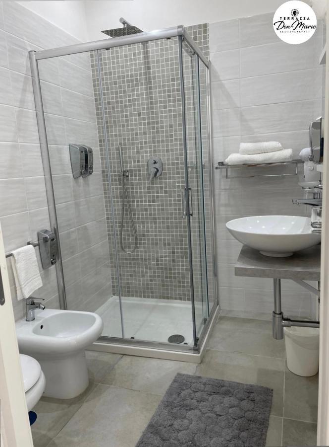פוזולי Terrazza Don Mario Bed&Breakfast מראה חיצוני תמונה