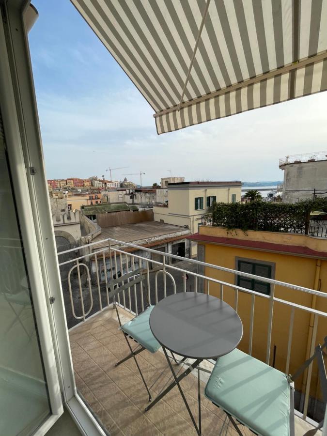 פוזולי Terrazza Don Mario Bed&Breakfast מראה חיצוני תמונה